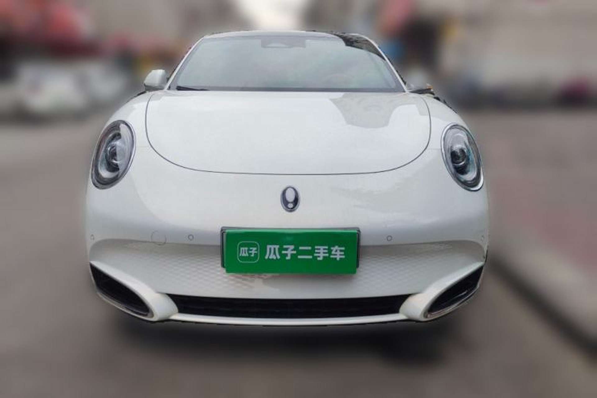 Used ORA Lightning Cat 2022 555 km Luxury Edition Front