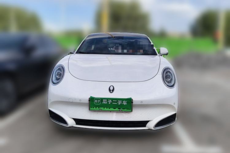 Used ORA Lightning Cat 2022 555 km Luxury Edition Front