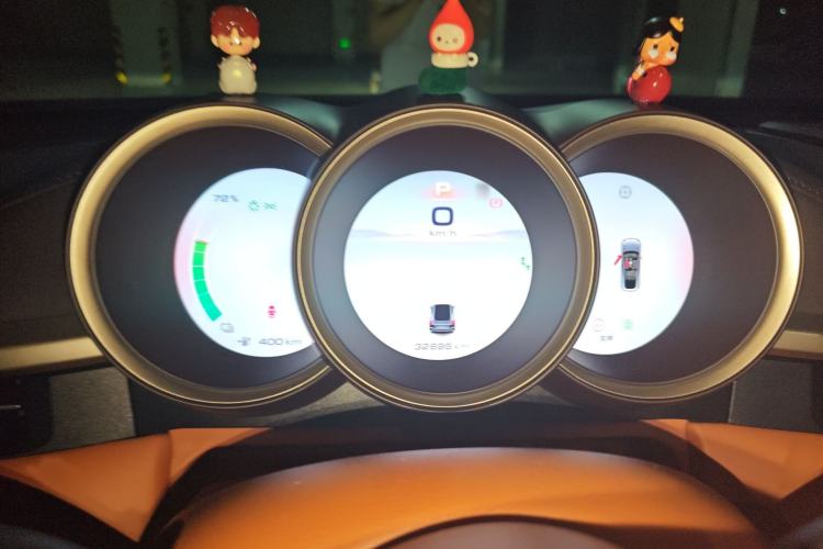 Used ORA Lightning Cat 2022 555 km Luxury Edition Instrument Cluster