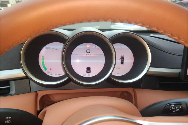 Used ORA Lightning Cat 2022 555 km Luxury Edition Instrument Cluster