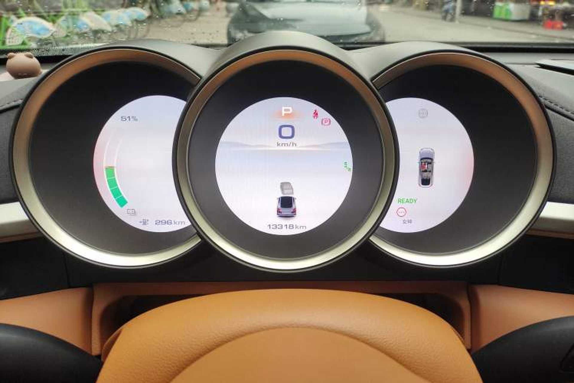 Used ORA Lightning Cat 2022 555 km Luxury Edition Instrument Cluster