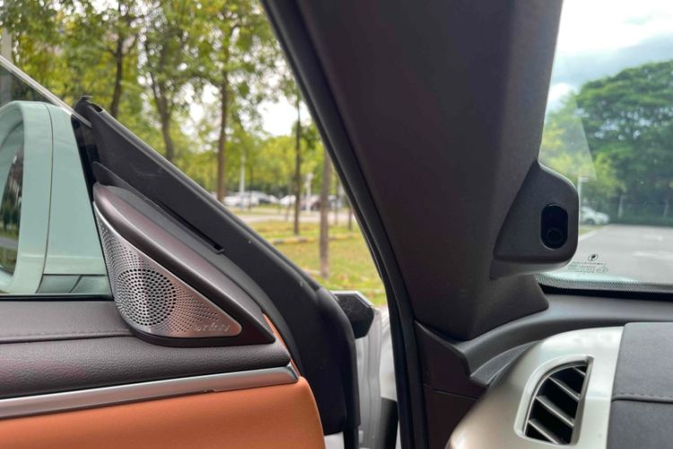 Used ORA Lightning Cat 2022 555 km Luxury Edition Interior 11
