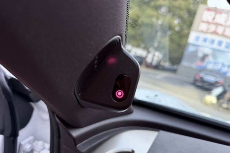 Used ORA Lightning Cat 2022 555 km Luxury Edition Interior 11