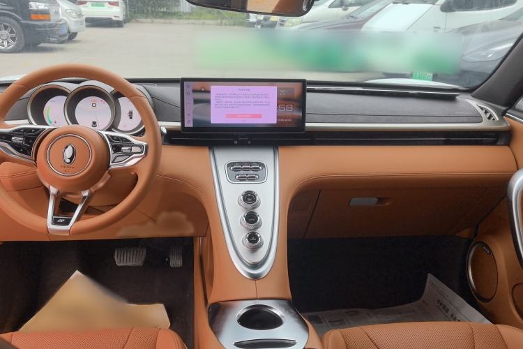 Used ORA Lightning Cat 2022 555 km Luxury Edition Interior 3