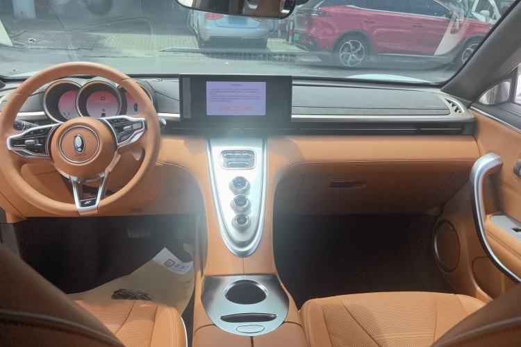 Used ORA Lightning Cat 2022 555 km Luxury Edition Interior 3