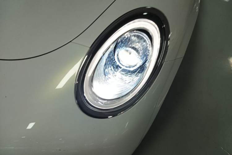 Used ORA Lightning Cat 2022 555 km Luxury Edition Left Front Headlight