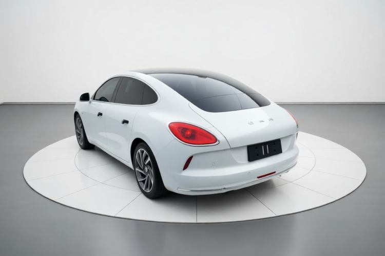 Used ORA Lightning Cat 2022 555 km Luxury Edition Rear Left 45 Deg