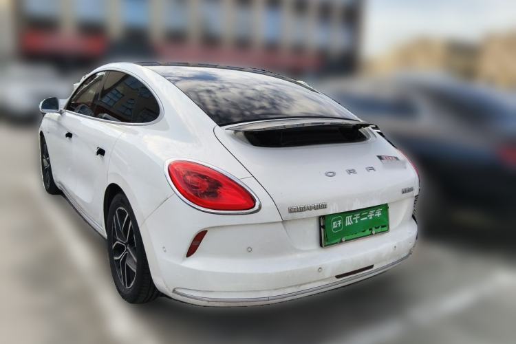 Used ORA Lightning Cat 2022 555 km Luxury Edition Rear Left 45 Deg