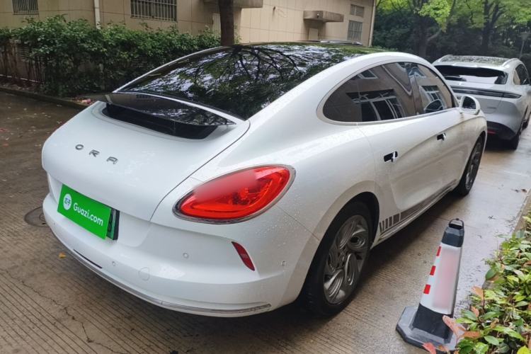 Used ORA Lightning Cat 2022 555 km Luxury Edition Rear Right 45 Deg