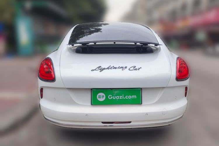 Used ORA Lightning Cat 2022 555 km Luxury Edition Rear