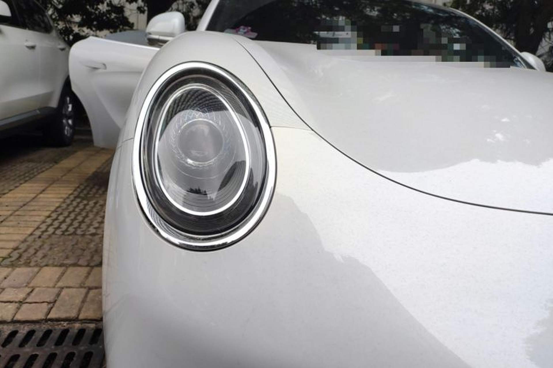 Used ORA Lightning Cat 2022 555 km Luxury Edition Right Front Headlight