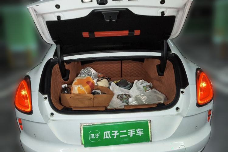 Used ORA Lightning Cat 2022 555 km Luxury Edition Trunk