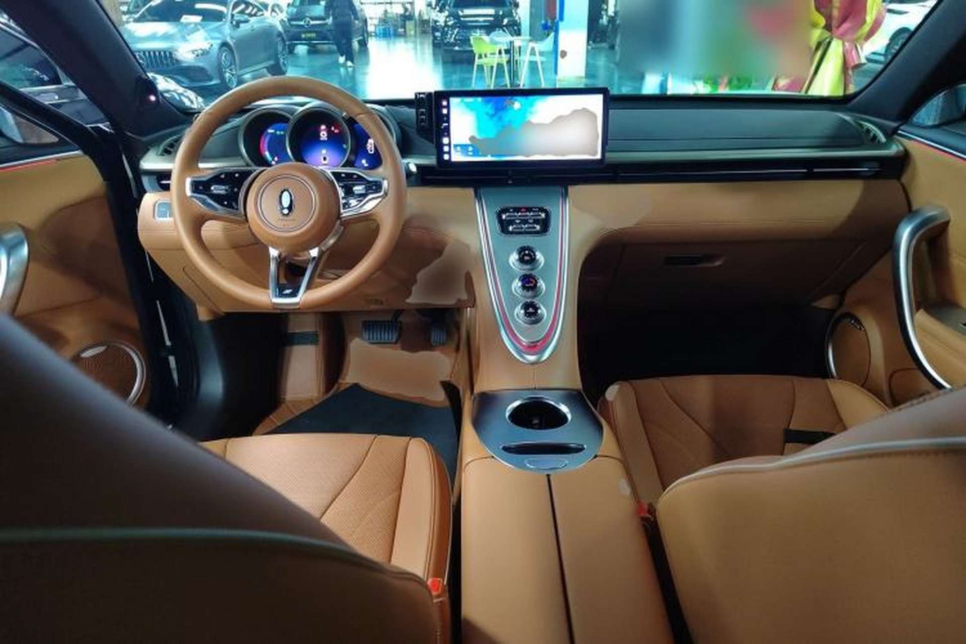 Used ORA Lightning Cat 2022 555 km Luxury Edition Center Console