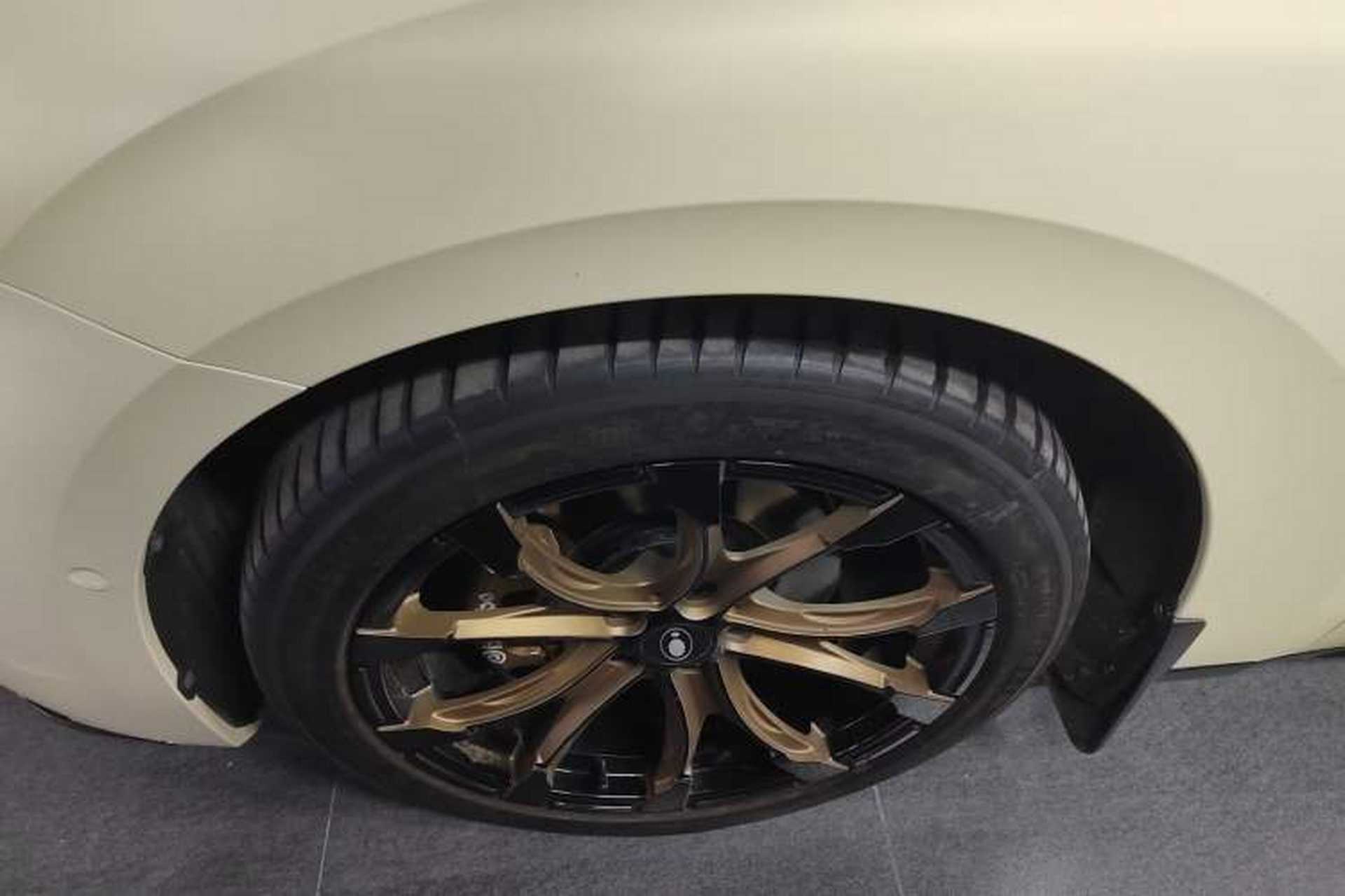 Used ORA Lightning Cat 2022 555 km Luxury Edition Exterior 4