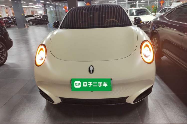 Used ORA Lightning Cat 2022 555 km Luxury Edition Front