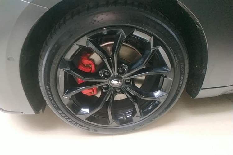 Used ORA Lightning Cat 2024 Dark Night Edition 555km Prestige Version Exterior 4