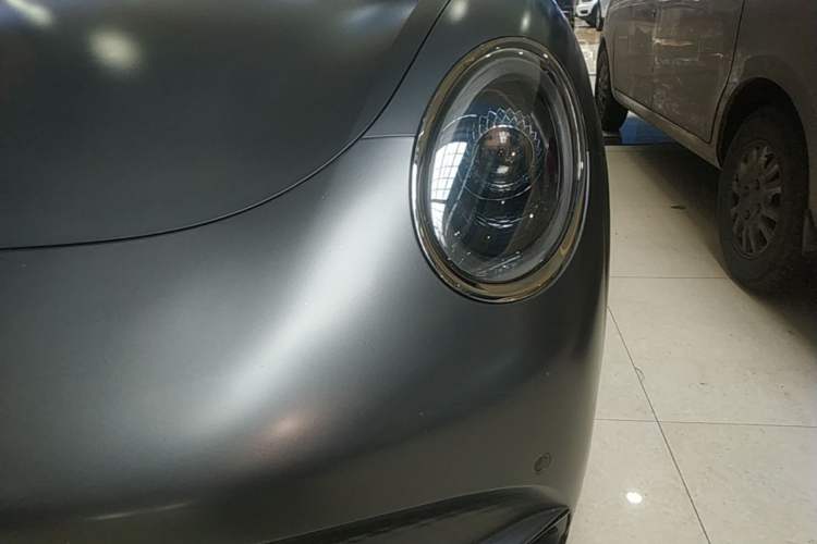 Used ORA Lightning Cat 2024 Dark Night Edition 555km Prestige Version Left Front Headlight