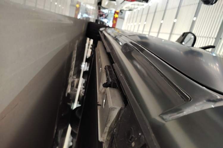 Used ORA Lightning Cat 2024 Dark Night Edition 555km Prestige Version Left Side Sill
