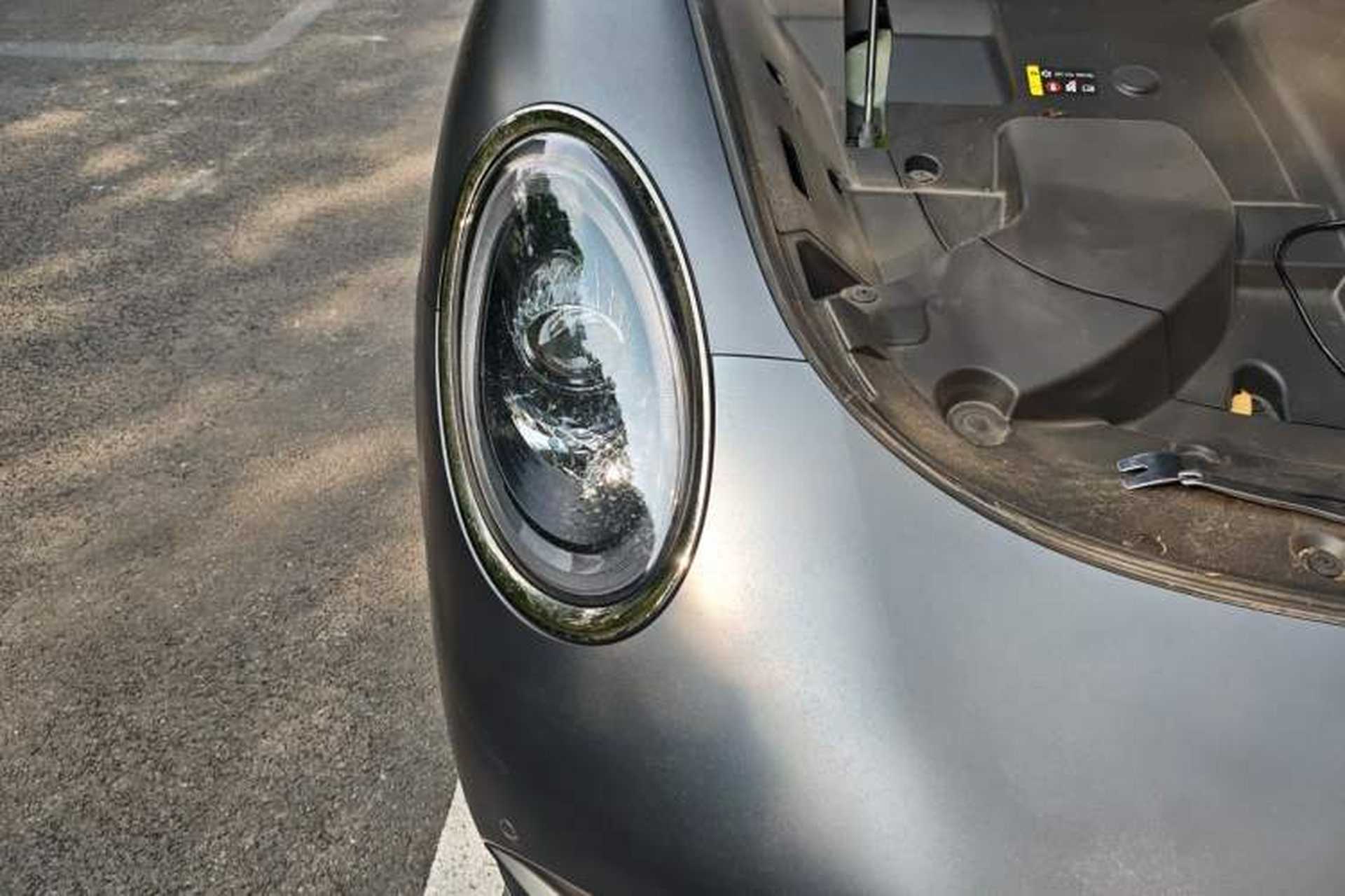 Used ORA Lightning Cat 2024 Dark Night Edition 555km Prestige Version Right Front Headlight