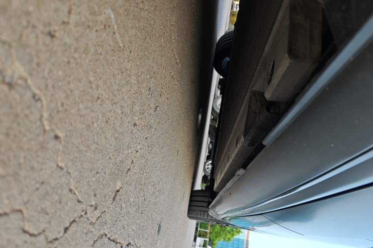 Used ORA Lightning Cat 2024 Dark Night Edition 555km Prestige Version Right Side Sill