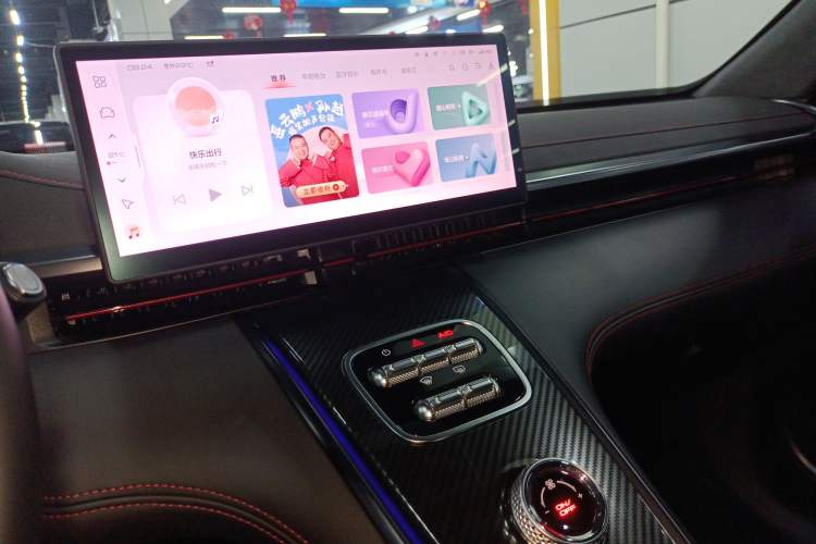 Used ORA Lightning Cat 2024 Dark Night Edition 555km Prestige Version Audio And AC Panel