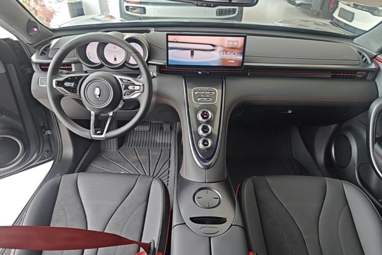 Used ORA Lightning Cat 2024 Dark Night Edition 555km Prestige Version Center Console