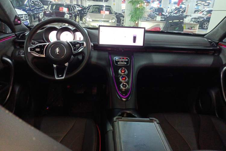 Used ORA Lightning Cat 2024 Dark Night Edition 555km Prestige Version Center Console