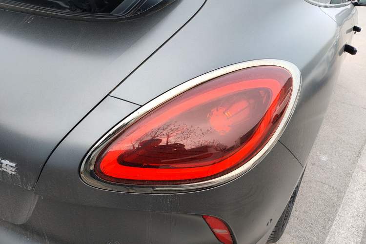 Used ORA Lightning Cat 2024 Dark Night Edition 600 km All-Wheel-Drive High-Performance Version Exterior 3