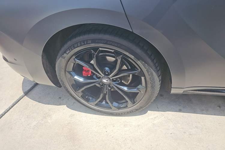 Used ORA Lightning Cat 2024 Dark Night Edition 555km Prestige Version Exterior 5