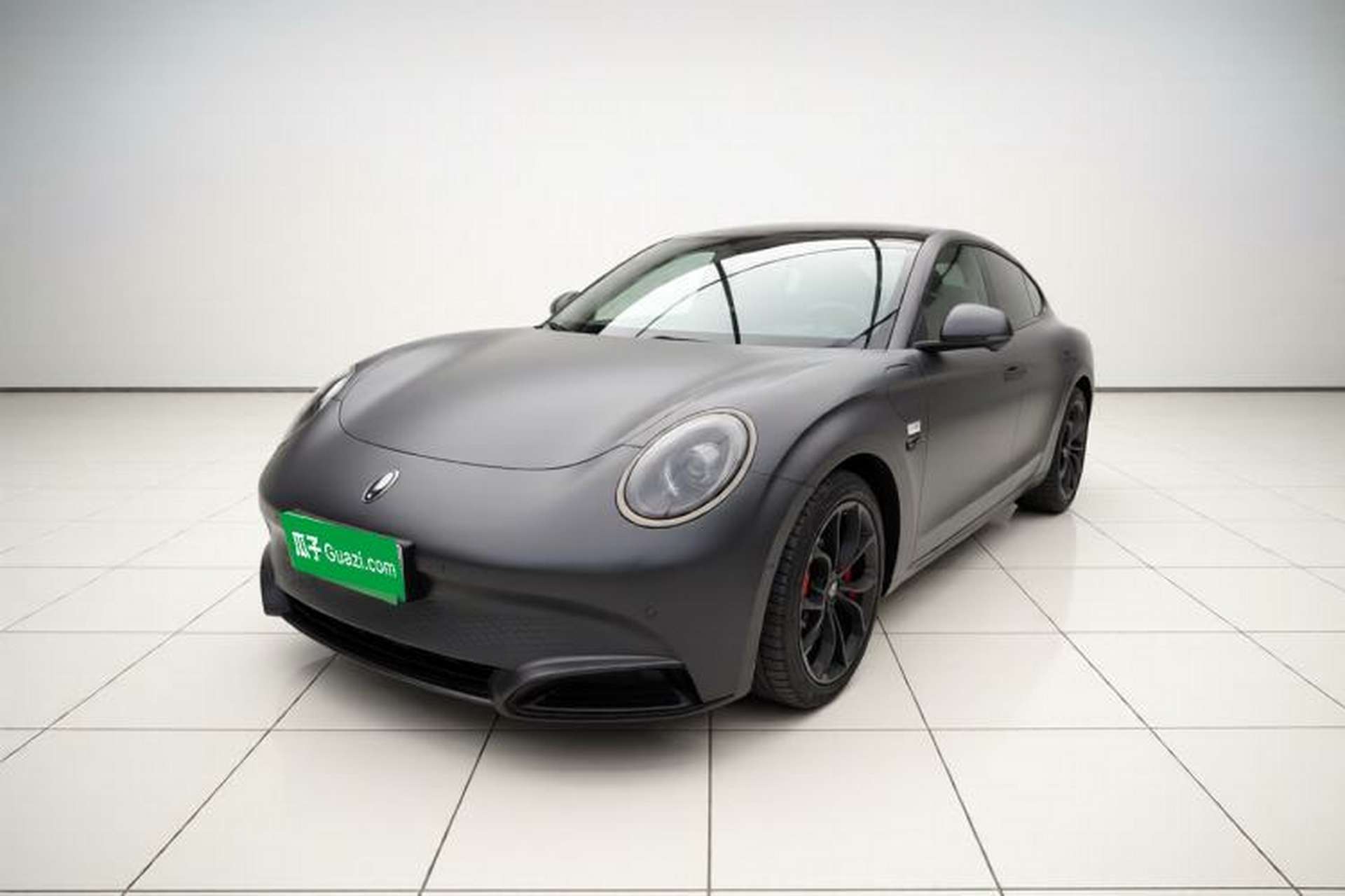 Used ORA Lightning Cat 2024 Dark Night Edition 600 km All-Wheel-Drive High-Performance Version Front Left 45 Deg