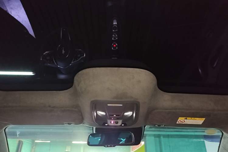 Used ORA Lightning Cat 2024 Dark Night Edition 555km Prestige Version Headliner