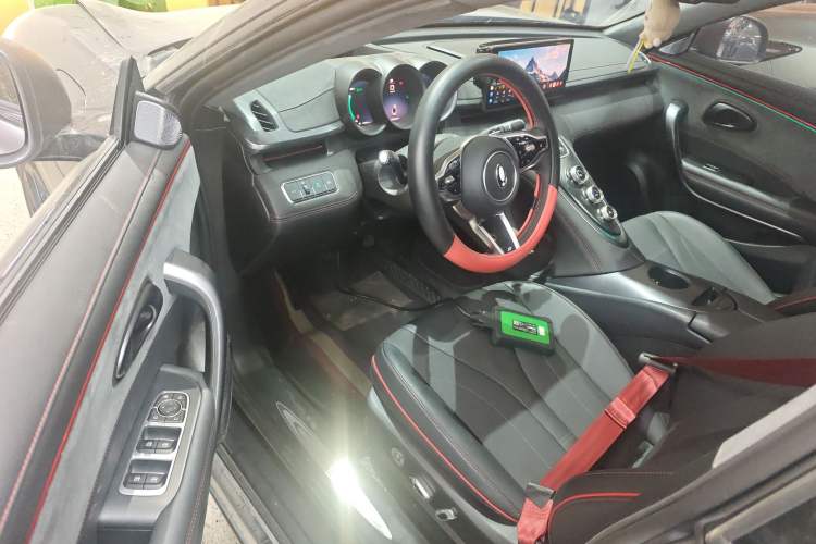 Used ORA Lightning Cat 2024 Dark Night Edition 555km Prestige Version Interior 3