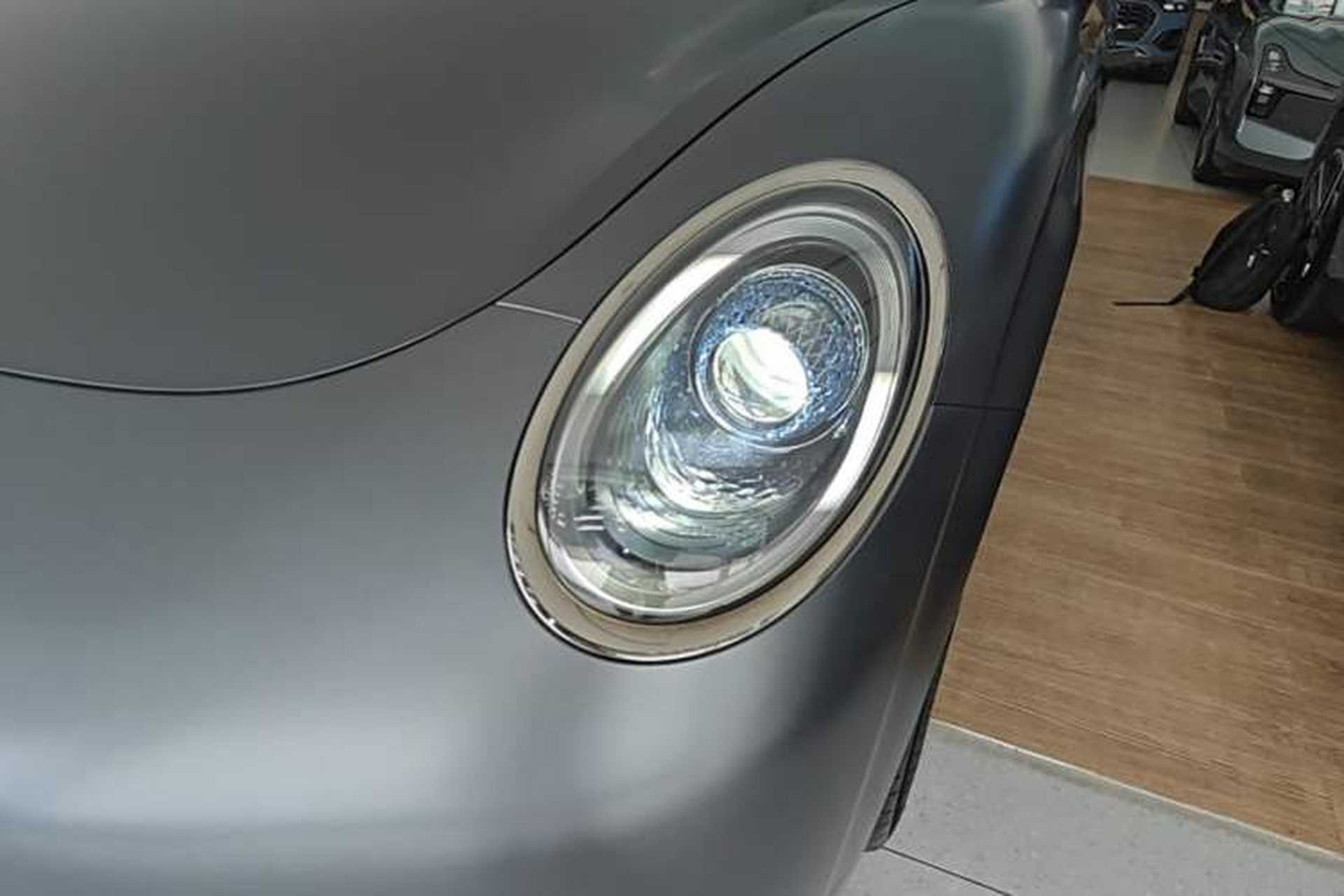 Used ORA Lightning Cat 2024 Dark Night Edition 555km Prestige Version Left Front Headlight