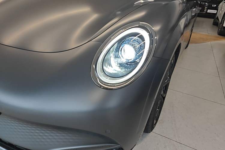 Used ORA Lightning Cat 2024 Dark Night Edition 555km Prestige Version Left Front Headlight
