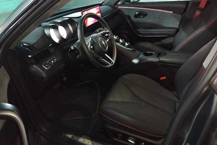 Used ORA Lightning Cat 2024 Dark Night Edition 555km Prestige Version Left Front Seat