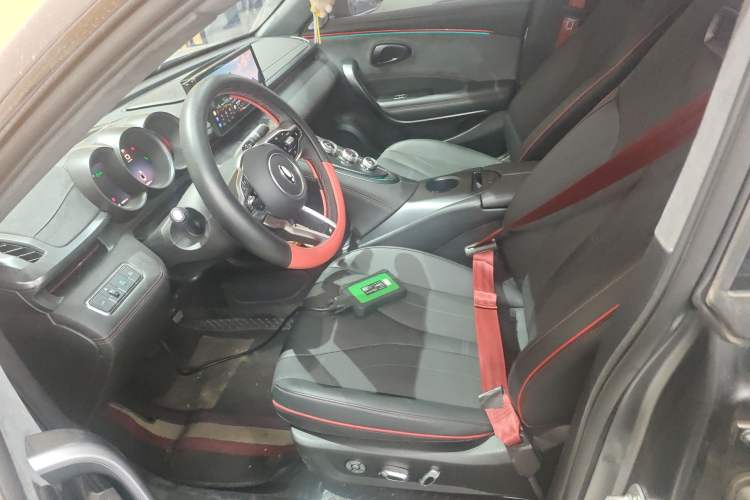 Used ORA Lightning Cat 2024 Dark Night Edition 555km Prestige Version Left Front Seat
