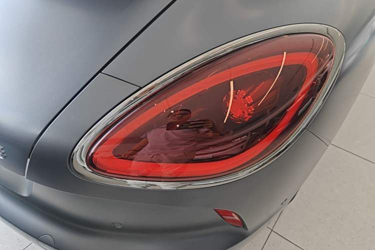 Used ORA Lightning Cat 2024 Dark Night Edition 555km Prestige Version Right Rear Taillight