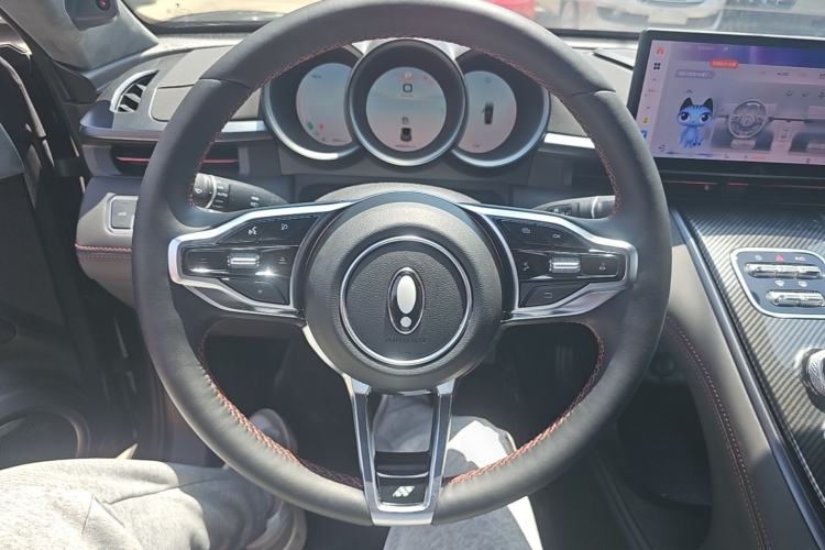 Used ORA Lightning Cat 2024 Dark Night Edition 555km Prestige Version Steering Wheel