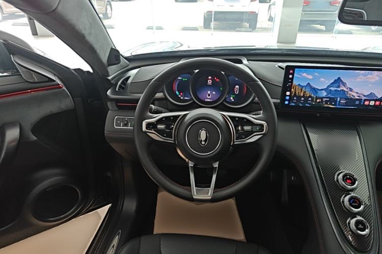 Used ORA Lightning Cat 2024 Dark Night Edition 555km Prestige Version Steering Wheel