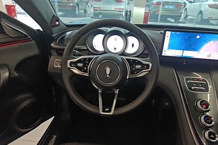 Used ORA Lightning Cat 2024 Dark Night Edition 555km Prestige Version Steering Wheel