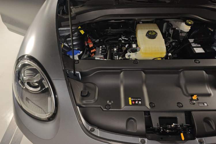 Used ORA 5 2026 Model, 480km LiDAR Edition Engine Bay Right