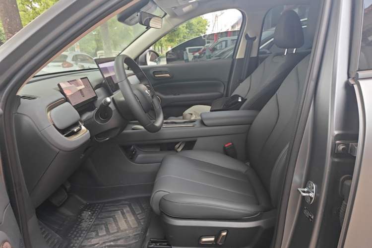 Used ORA 5 2026 Model, 580km Max Edition Left Front Seat