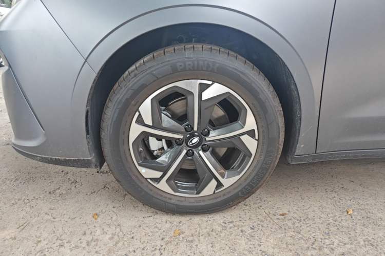 Used ORA 5 2026 Model, 580km Max Edition Left Front Wheel Hub