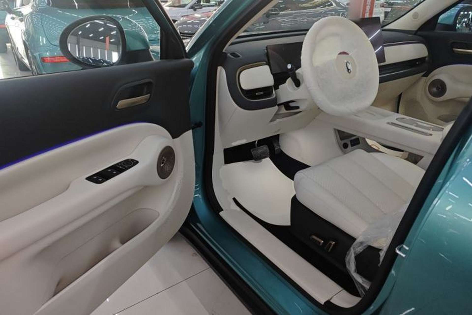 Used ORA 5 2026 Model, 580km Max Edition Interior 3