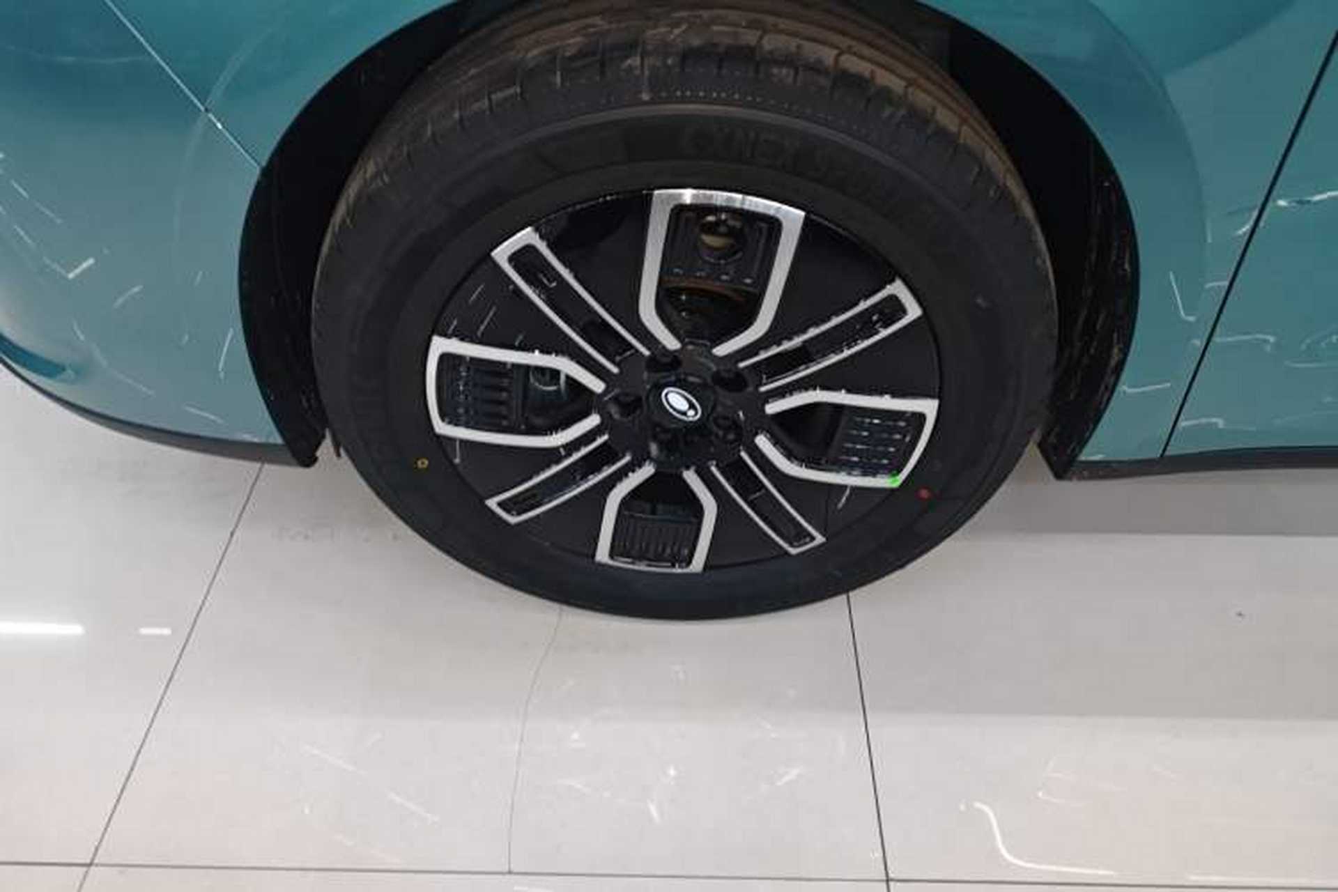 Used ORA 5 2026 Model, 580km Max Edition Left Front Wheel Hub