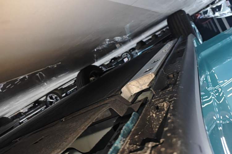 Used ORA 5 2026 Model, 580km Max Edition Right Side Sill