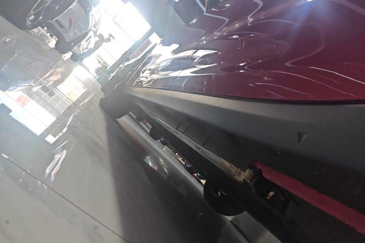 Used ORA 5 2026 Model, 480km Pro Edition Left Side Sill
