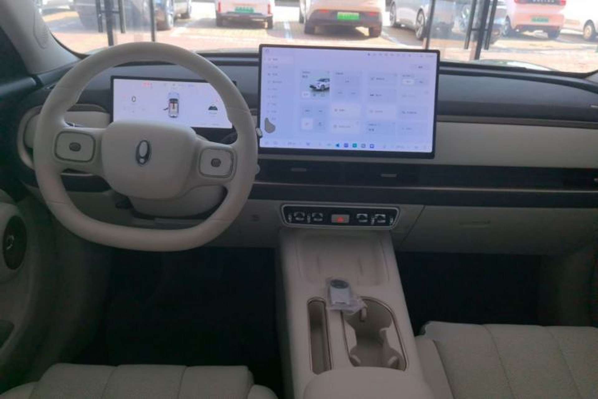 Used ORA 5 2026 Model, 480km Pro Edition Center Console