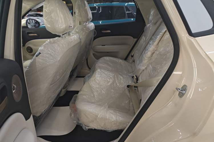 Used ORA 5 2026 Model, 580km Max Edition Left Rear Seat