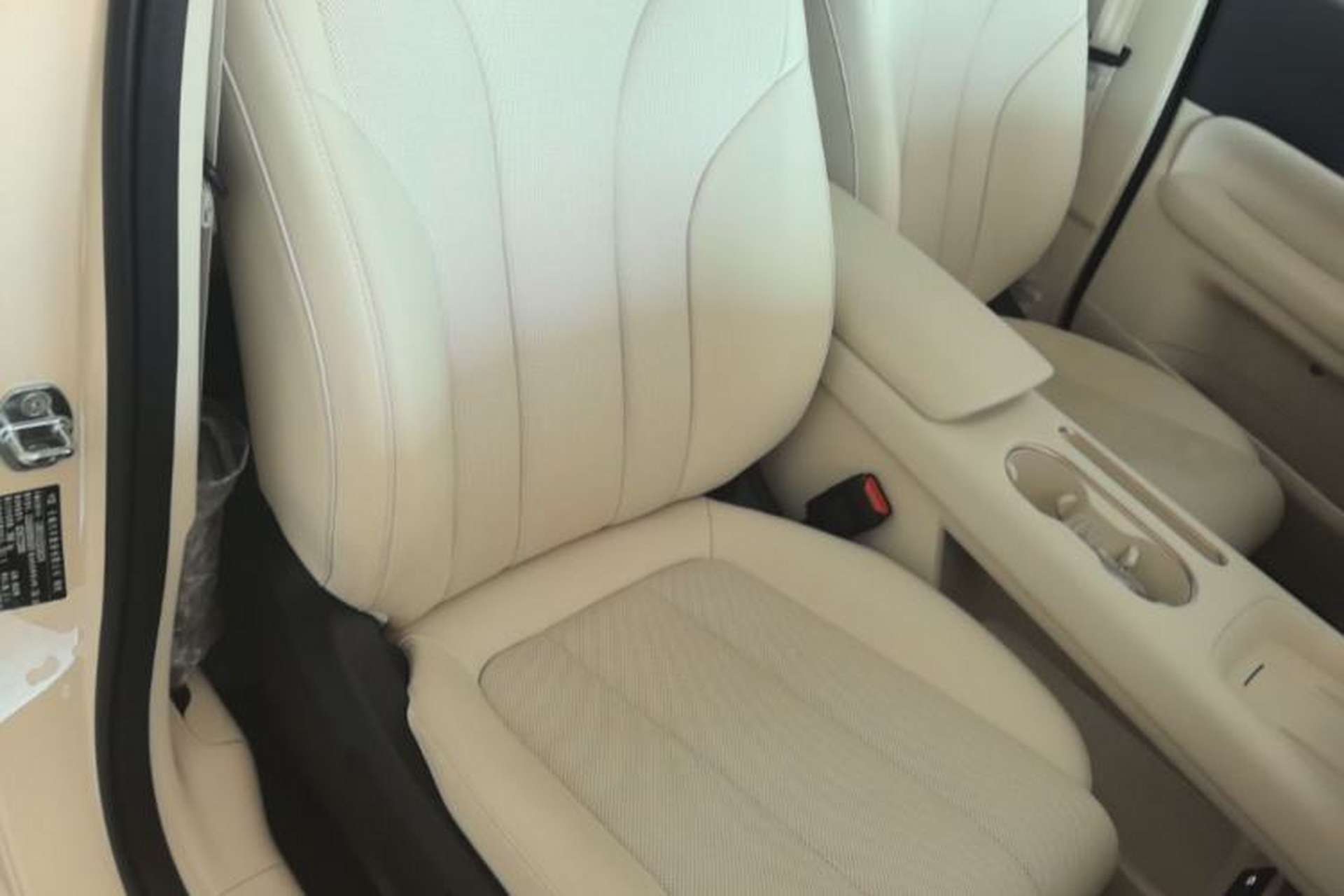 Used ORA 5 2026 Model, 480km Pro Edition Right Front Seat